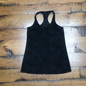 Lululemon Cool Raceback Black Camo sz. 12